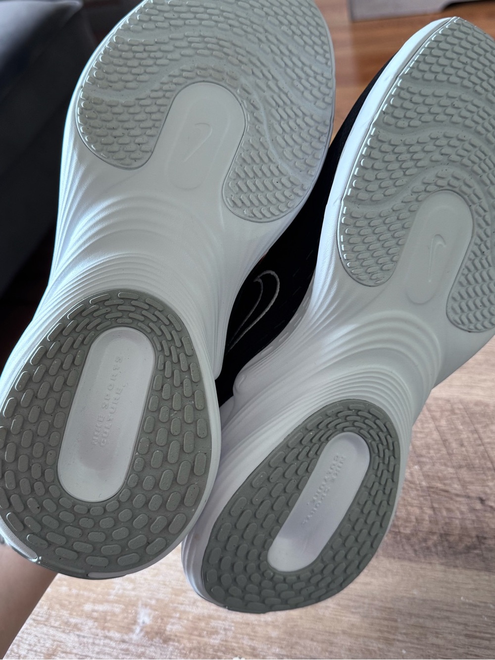 Nike Black & White Cushioned Mesh Trainers - Picture 6 of 14
